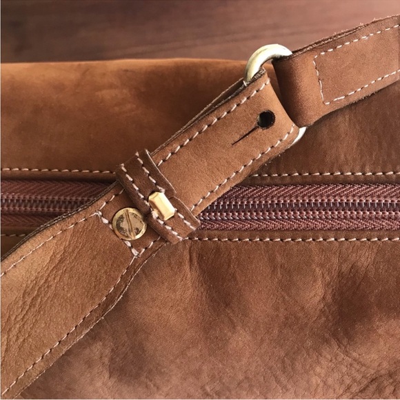Pierotucci Ferenze Italian suede studded shoulder bag - Picture 8 of 11